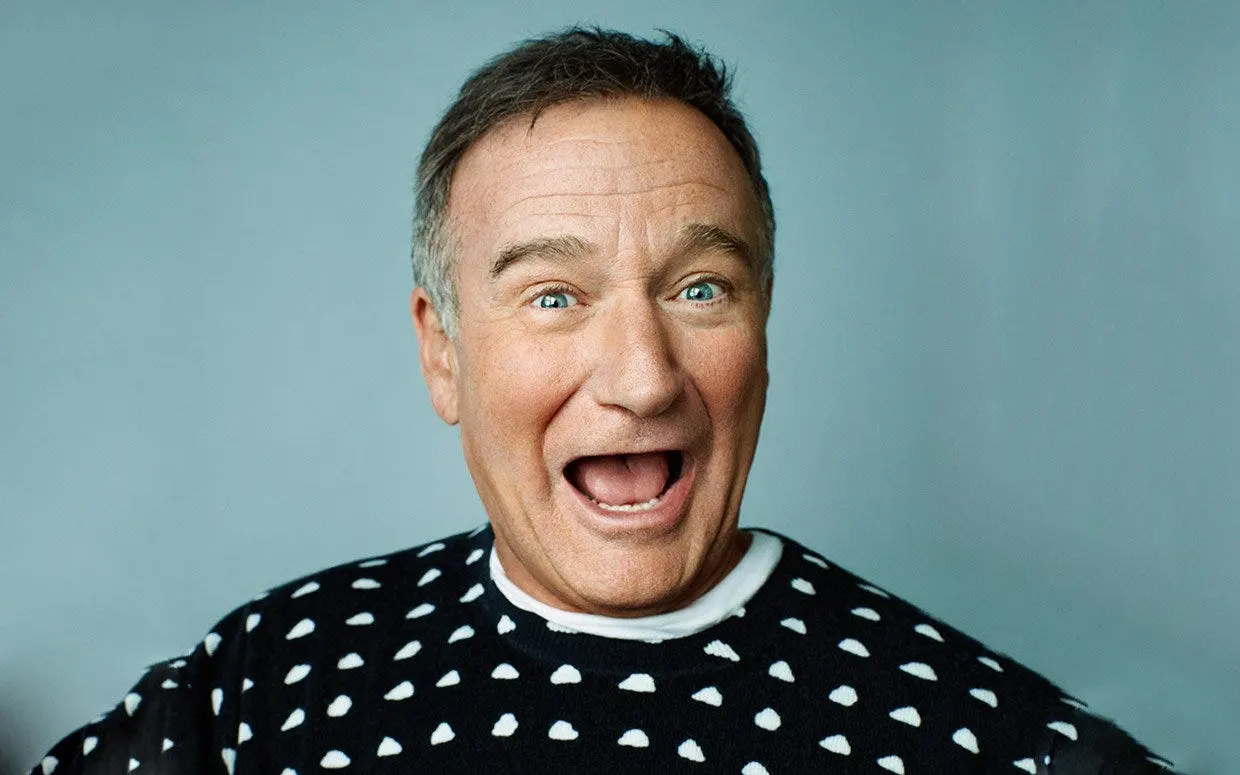 Robin Williams Biography : A Story of Laughter and Tears